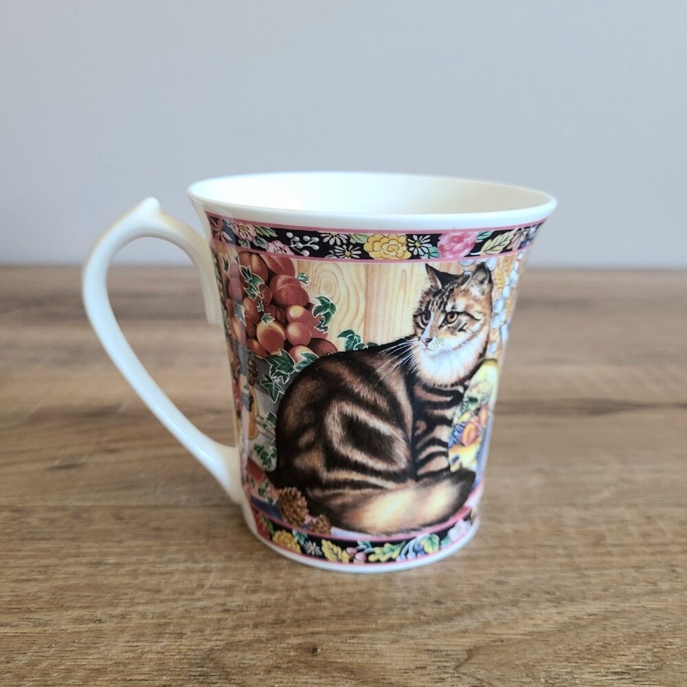 Aunsley coffee tea Cinders cat mug England.